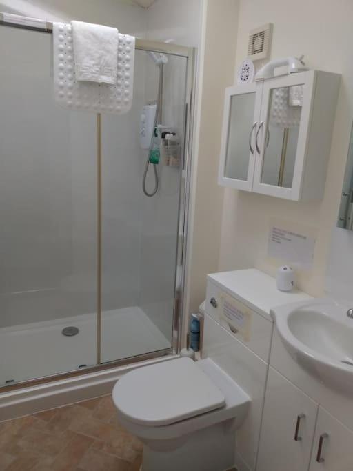 Coastal Garden Lodge Preesall エクステリア 写真